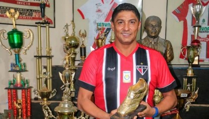 2座欧洲金靴1银靴1铜靴被盗 贾德尔：我的历史丢了