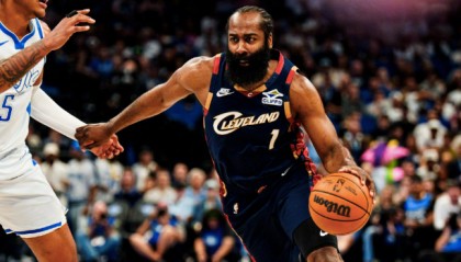 世界杯实时赔率查询-爆大冷！骑士无缘13分大逆转：全场开心欢呼，哈登空砍30+6+8