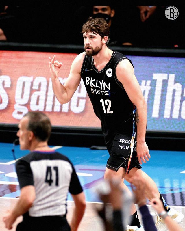 1621998345534057131.jpg E2RbtjZXoAAj5kg.jpg